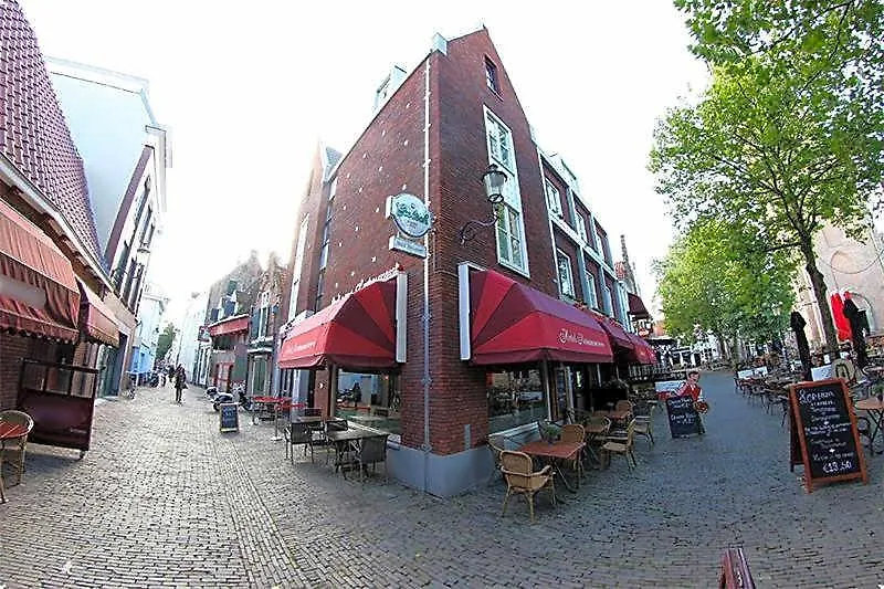 Hotel Keistad-1