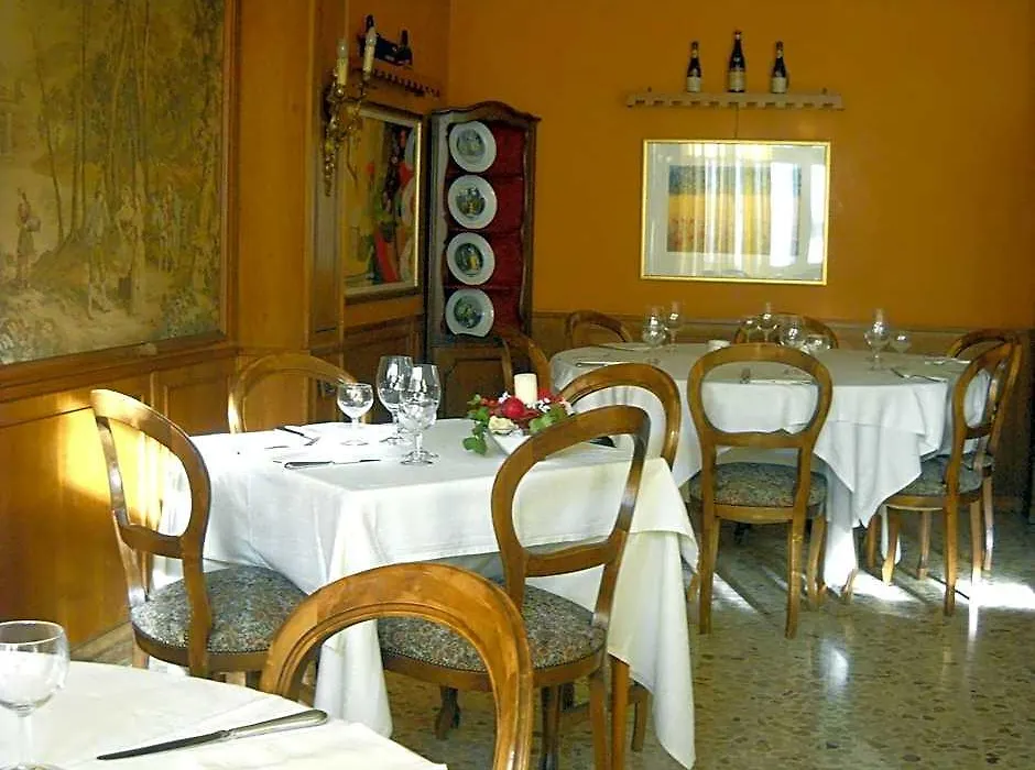 Hotel Regina-1