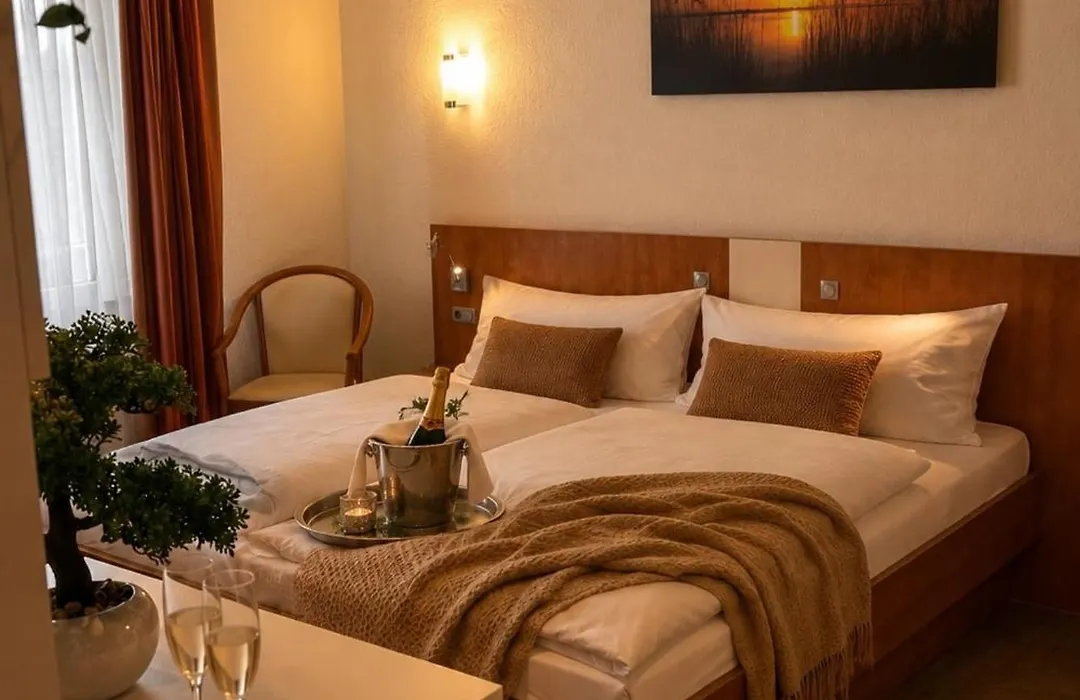 Hotel Falk-1