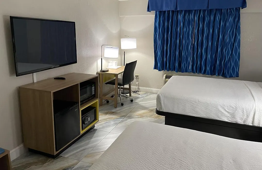 Days Inn By Wyndham Jersey City-1