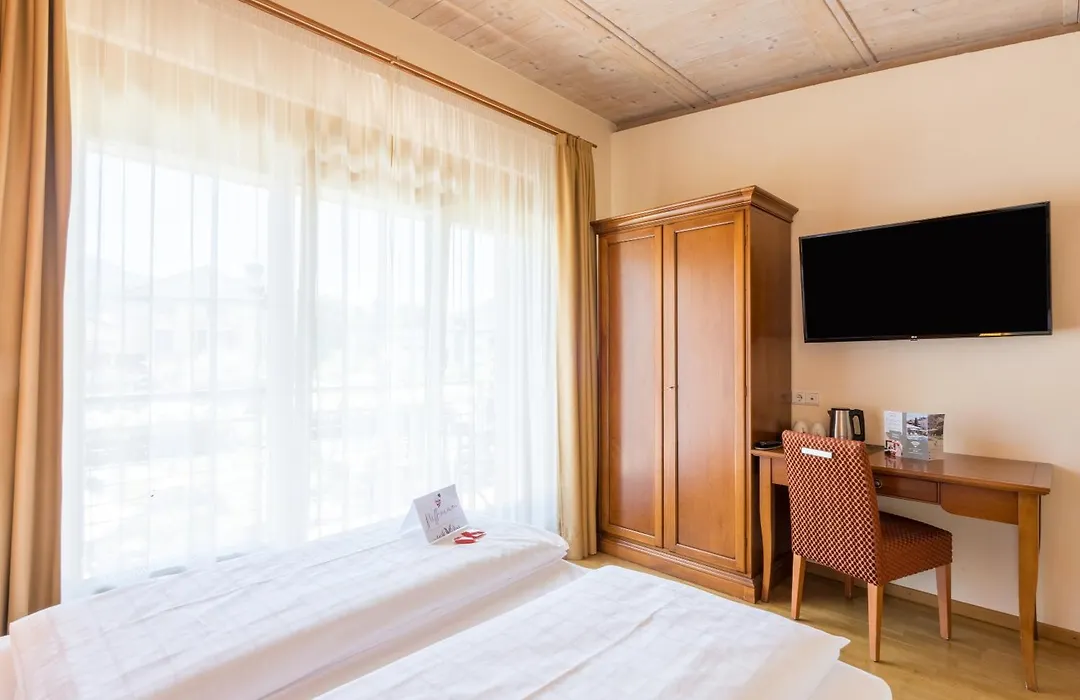 Hotel Traube-1