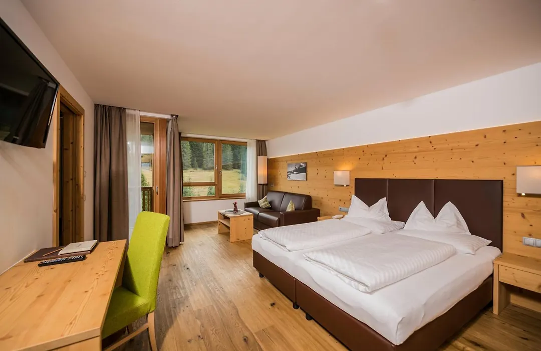Sporthotel Floralpina-1
