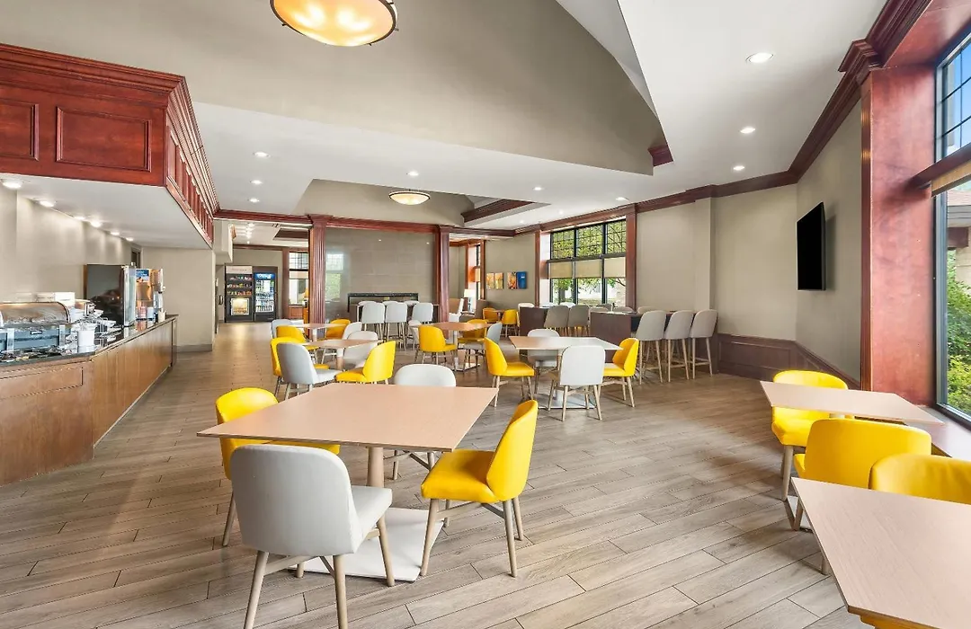 Comfort Suites Green Bay West-1
