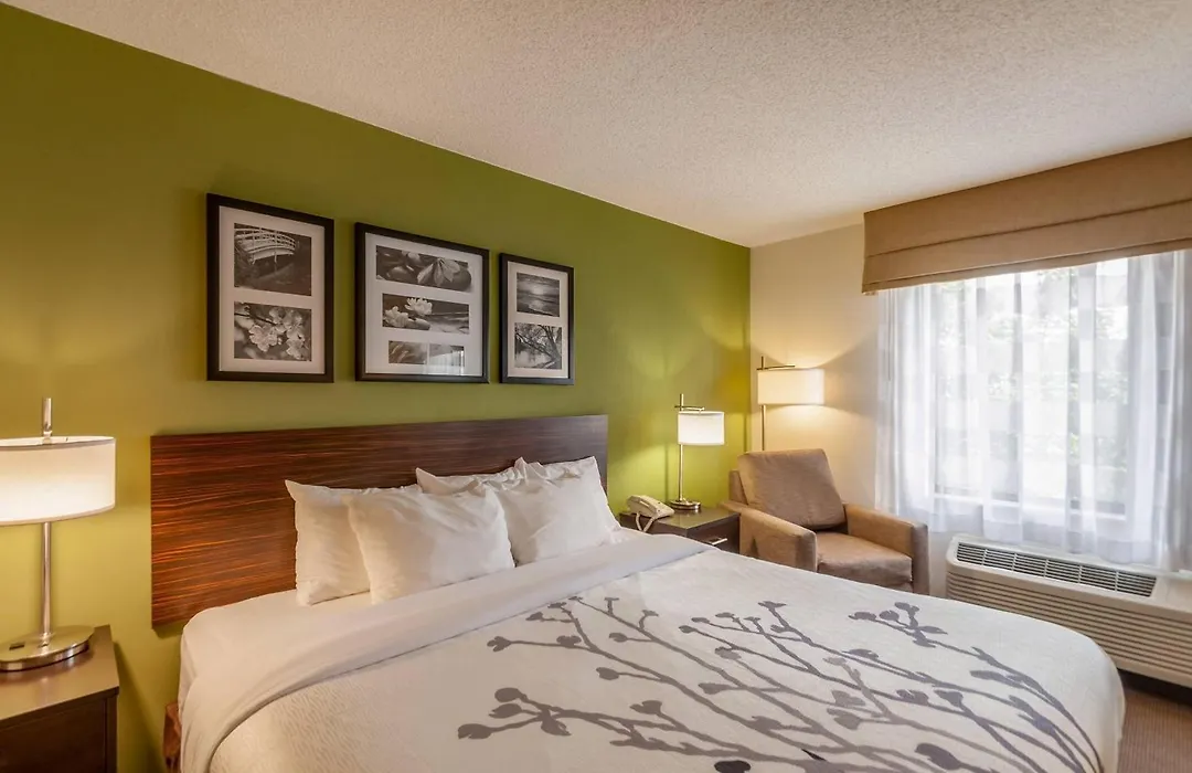 Sleep Inn & Suites Harrisonburg On University-1