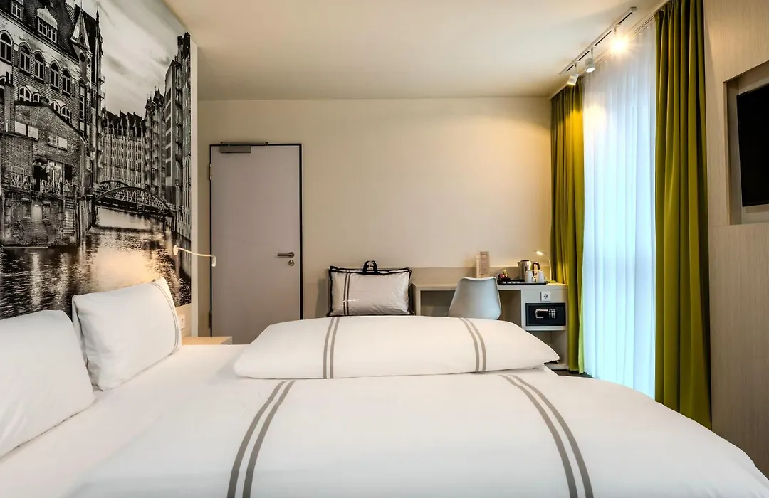 Premier Inn Hamburg City Berliner Tor-1