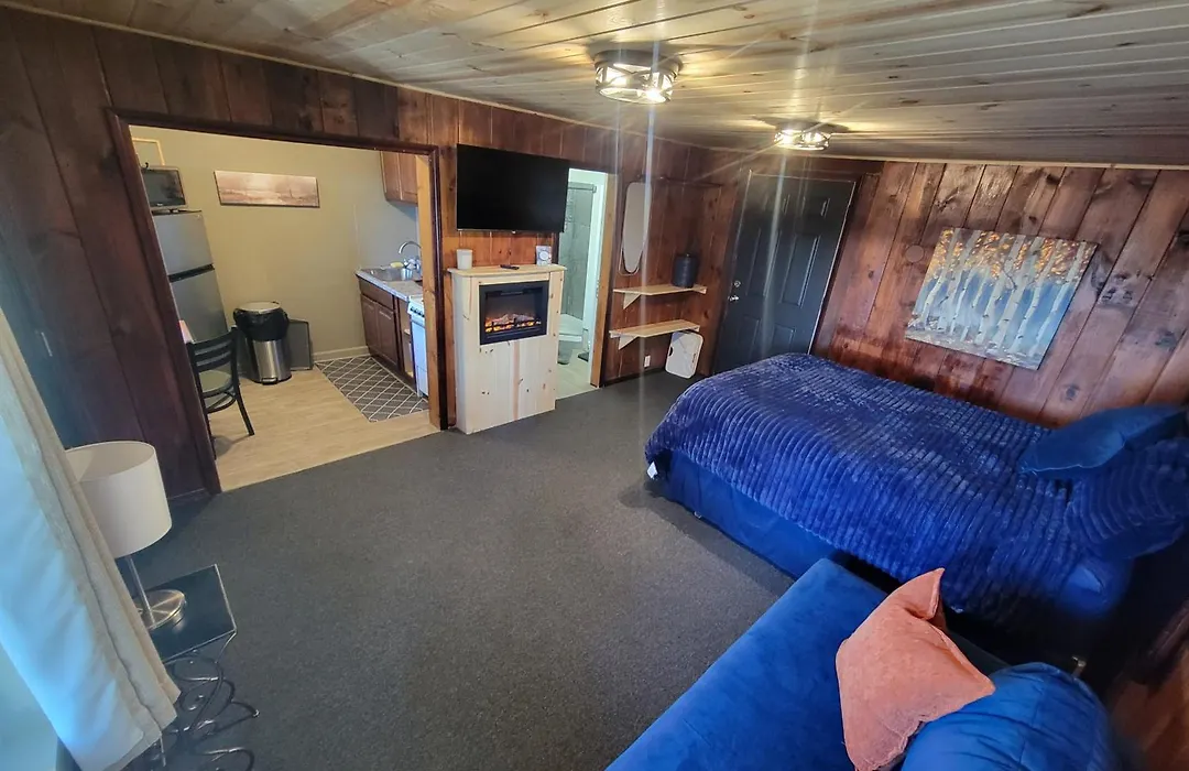 Cedar Village Motel-1