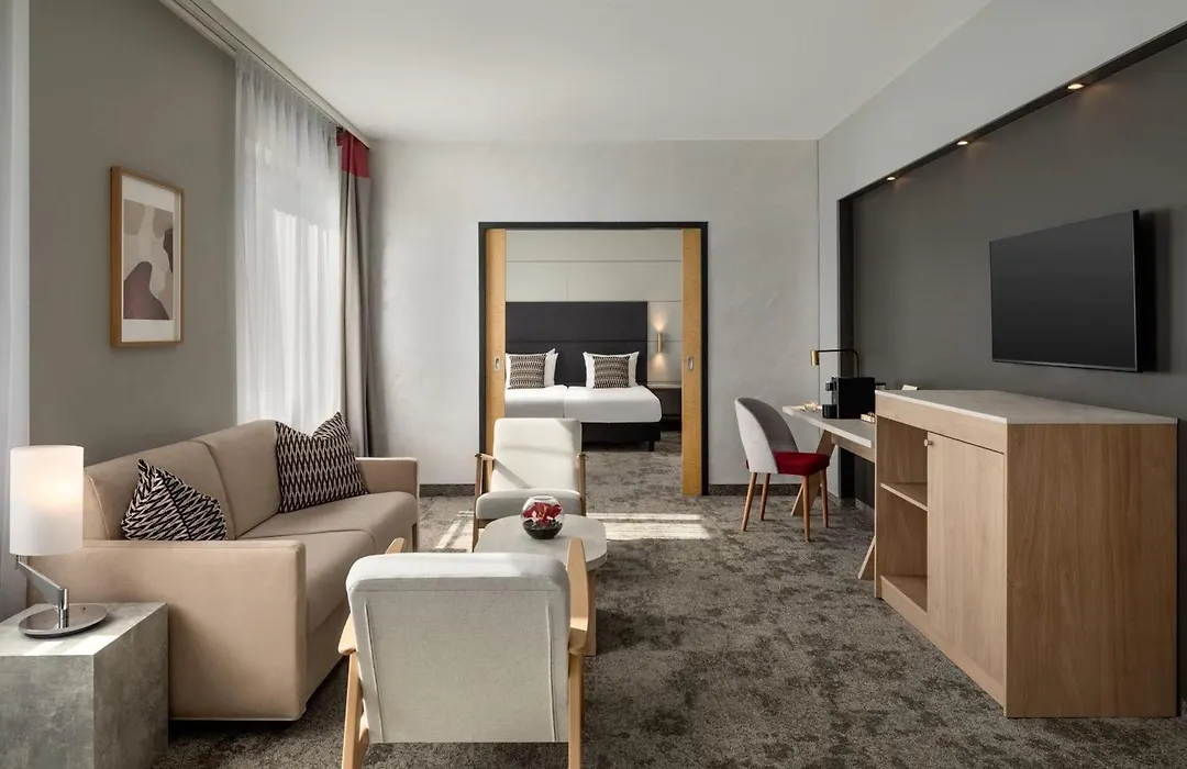 Ramada By Wyndham Essen-1