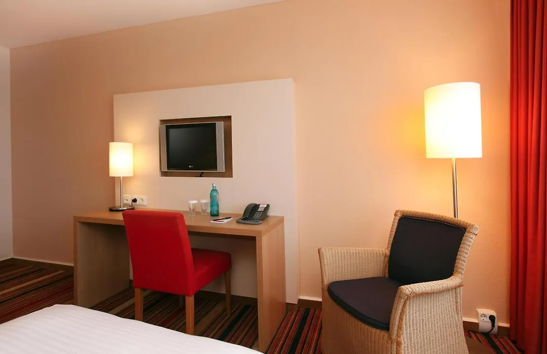 H+ Hotel Bochum-1