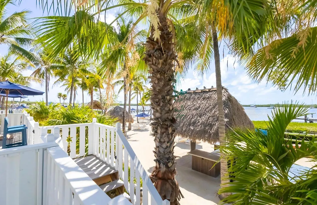 Coconut Palm Inn-1
