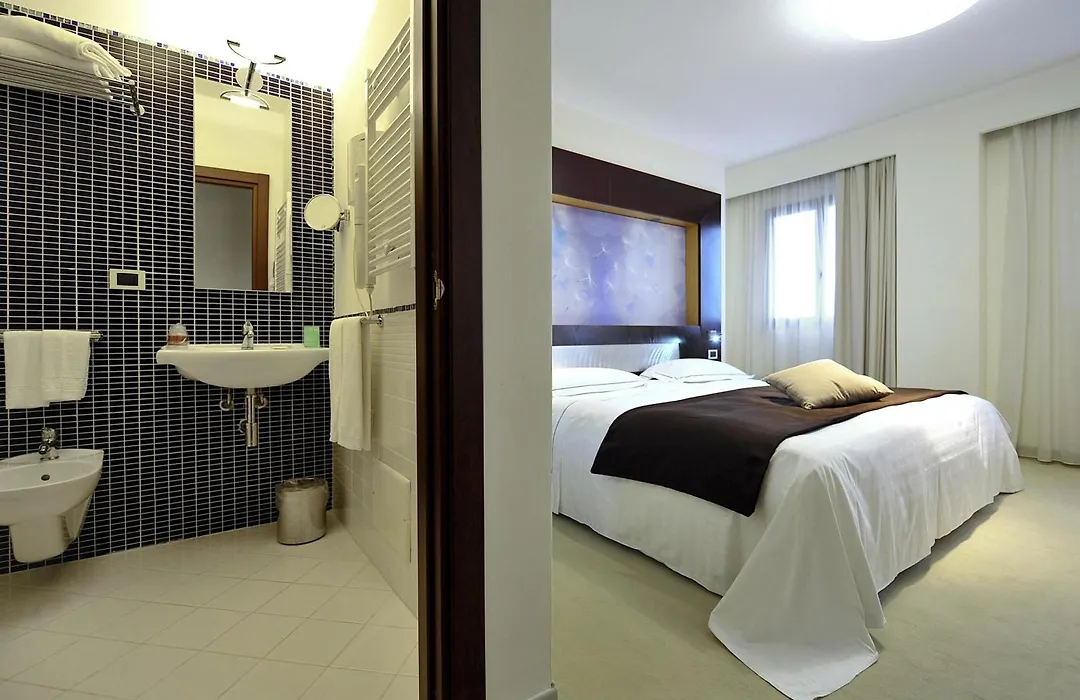 Mercure Olbia Hotel E Spa-1