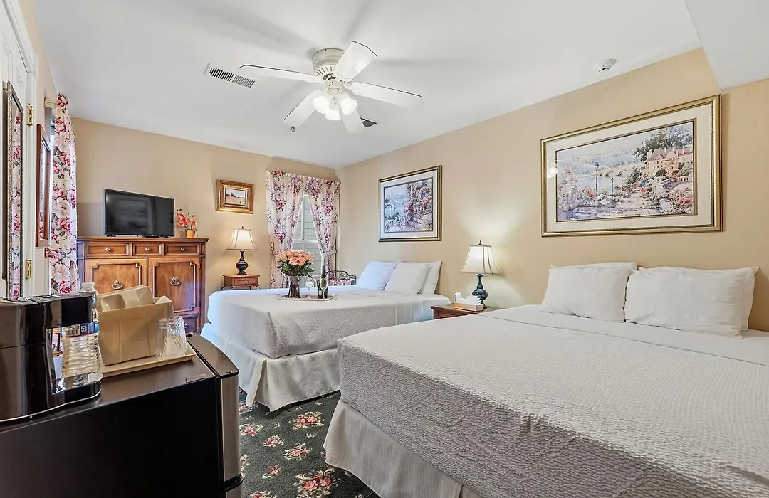 The Ocean Plaza Hotel-1