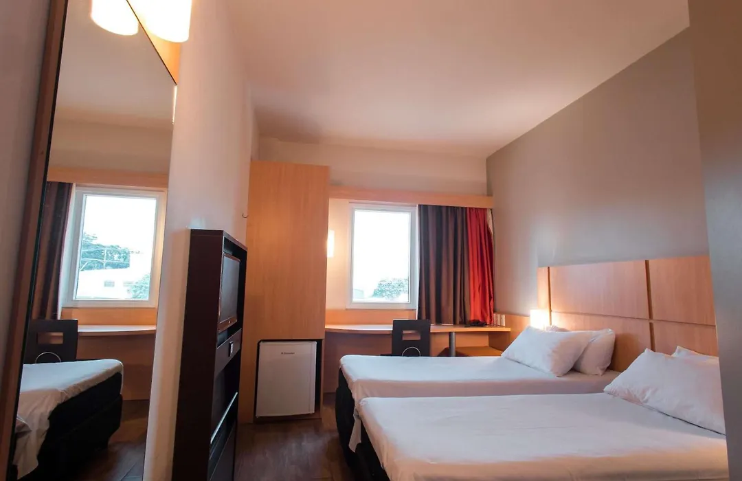 Ibis Presidente Prudente Manoel Goulart-1