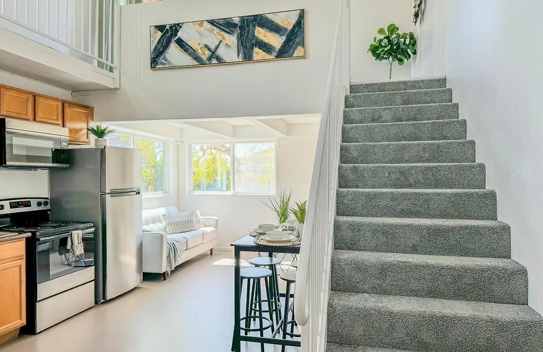 Little Italy Modern Lofts-1