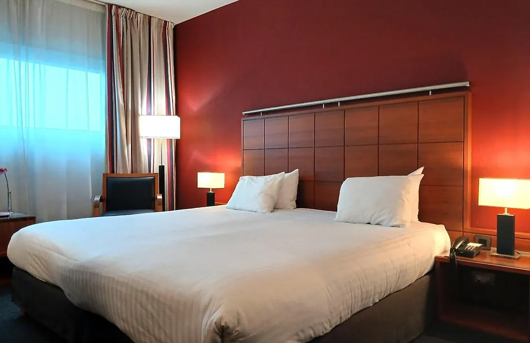 Holiday Inn Bordeaux Sud - Pessac, an IHG Hotel-1