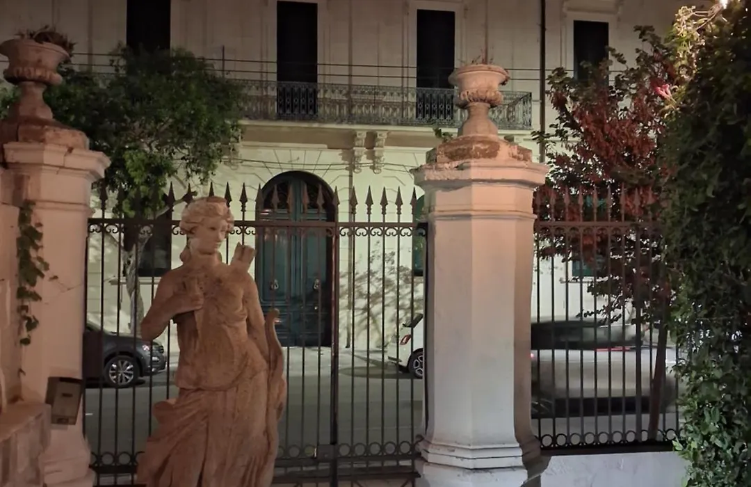 Dimora Charleston Lecce parcheggio privato in loco gratis-1