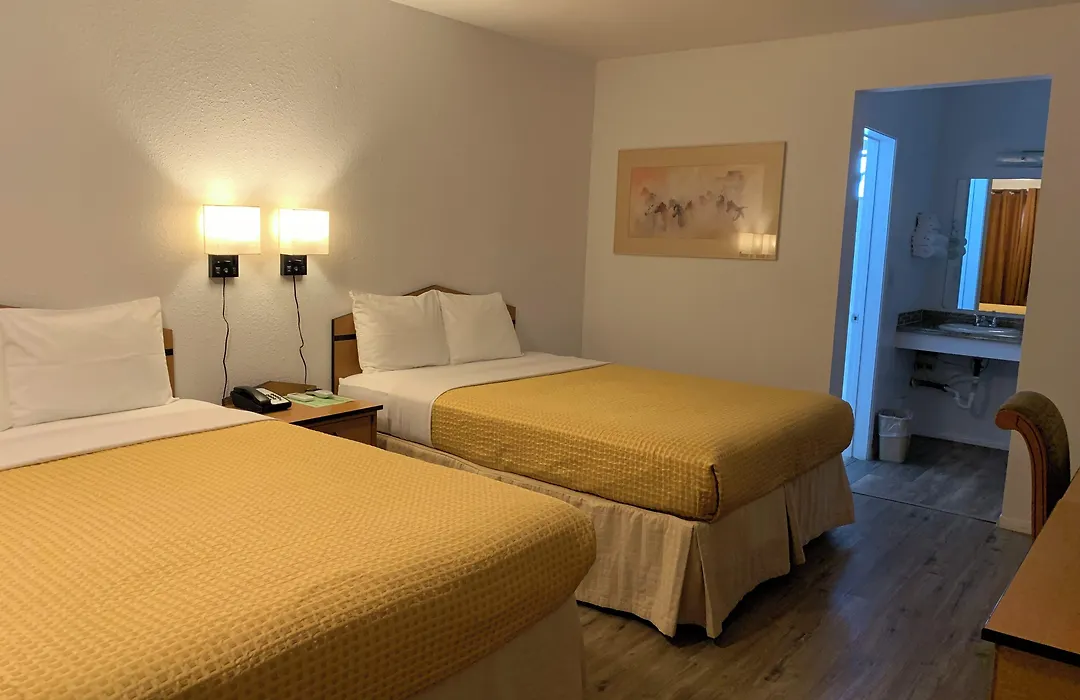 Motel 8 Willcox-1