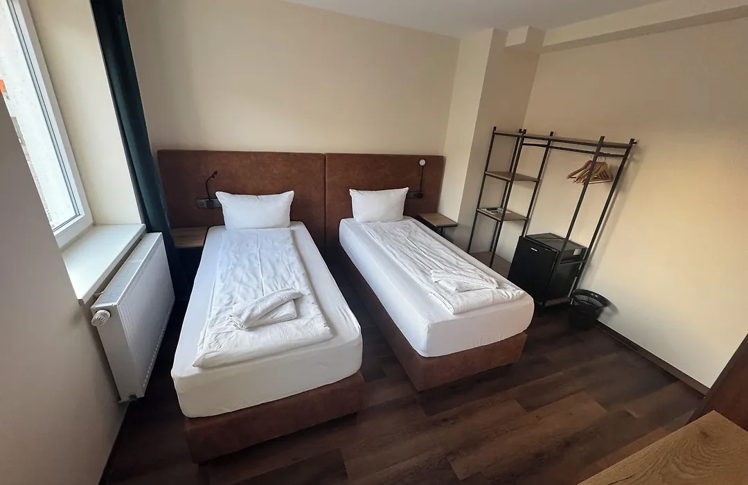Hotel Capitol Zentrum - 24h --1