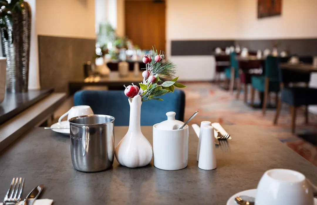 Firzlaff's Hotel-1