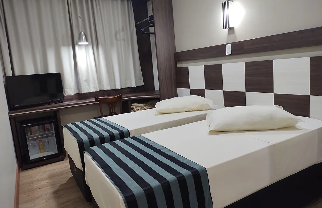 Hotel Maestro Express-1