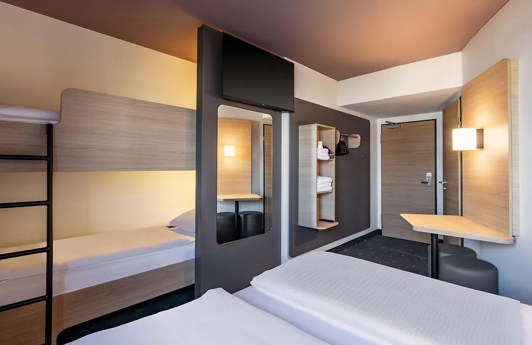 B&B Hotel Erlangen-Süd-1