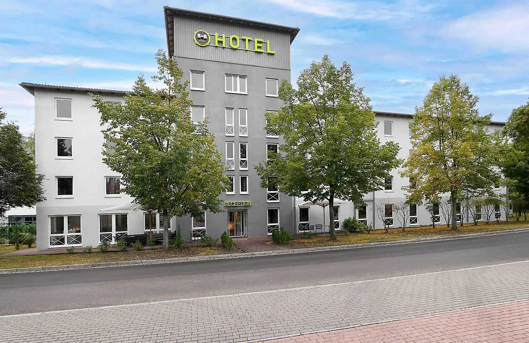 B&B Hotel Berlin-Dreilinden-1