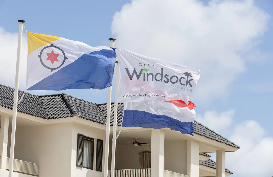 Grand Windsock Bonaire-1