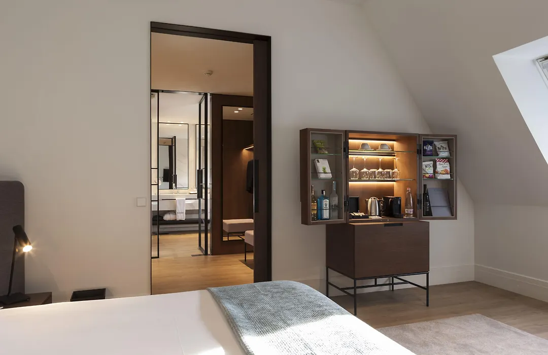 Kozmo Hotel Suites & Spa - Small Luxury Hotels Of The World-1