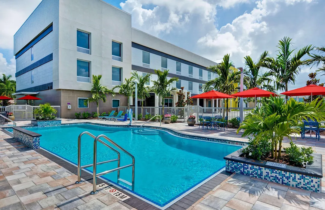 Home2 Suites By Hilton Naples I-75 Pine Ridge Road-1