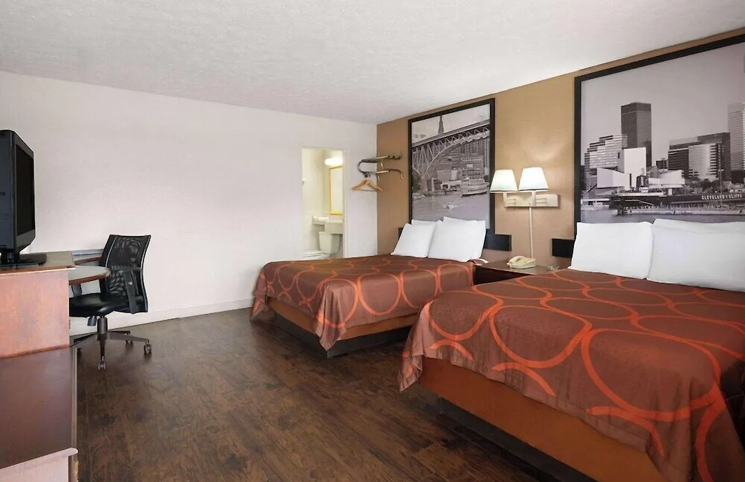 Super 8 By Wyndham Youngstown/Girard-1