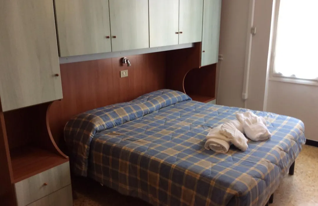 Hotel Aurora-1