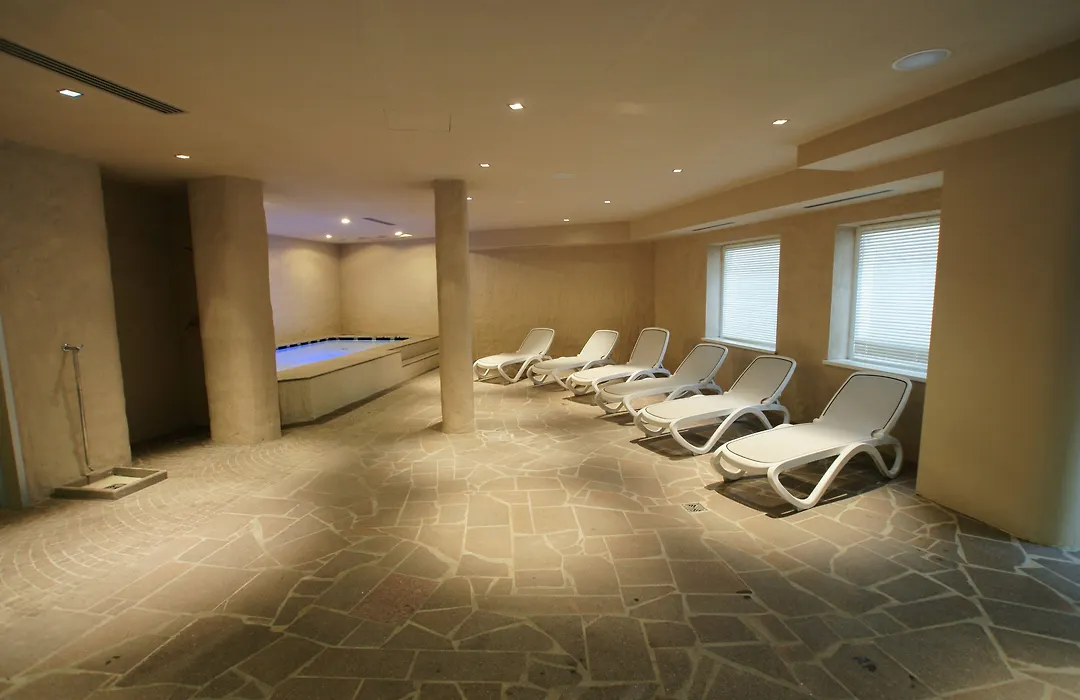 Adler Clubresidence-1