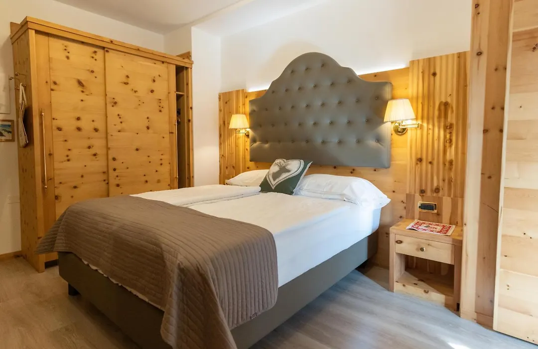 Alexander Hotel Alpine Wellness Dolomites-1