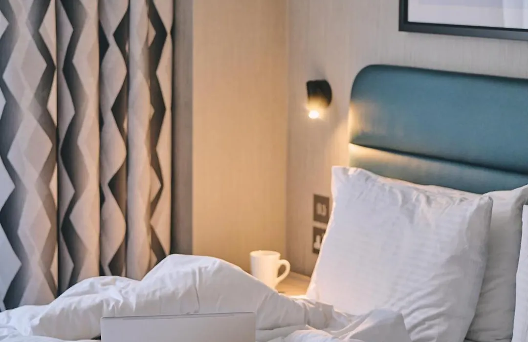 City Sleeper At Royal National Hotel-1