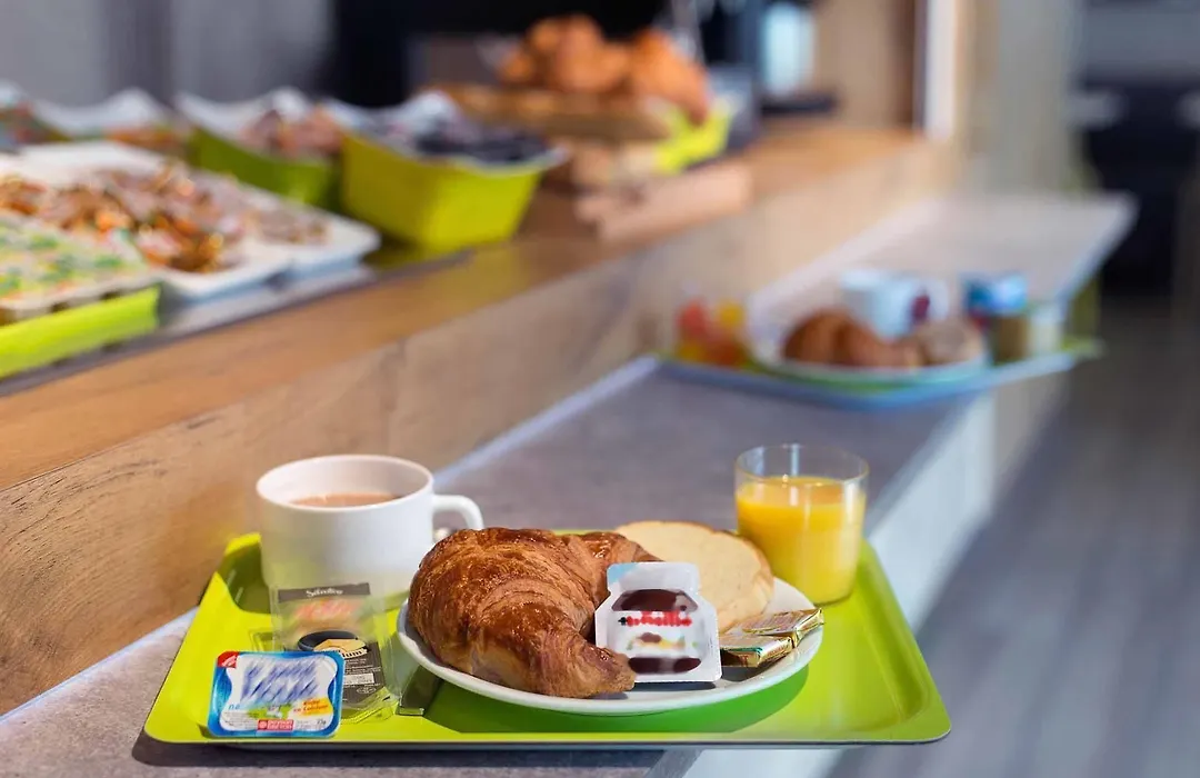 Hotel Ibis Budget Deauville-1