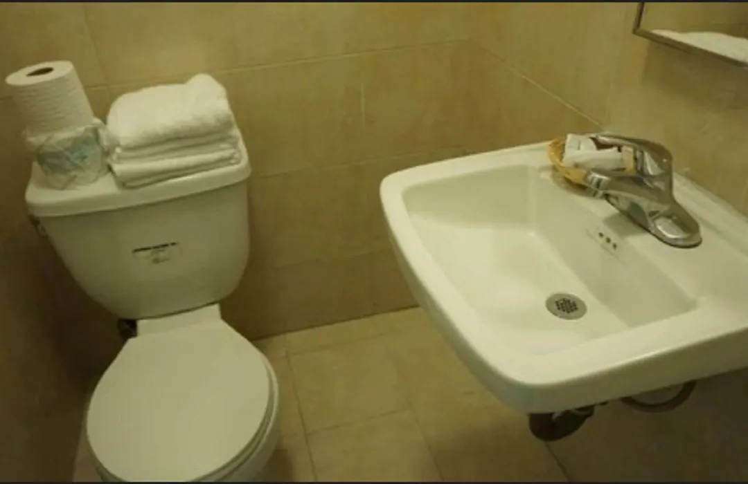 Roxy Hotel-1