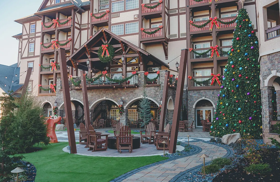 The Inn At Christmas Place-1