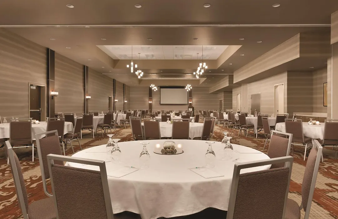 Embassy Suites By Hilton Akron Canton Airport-1