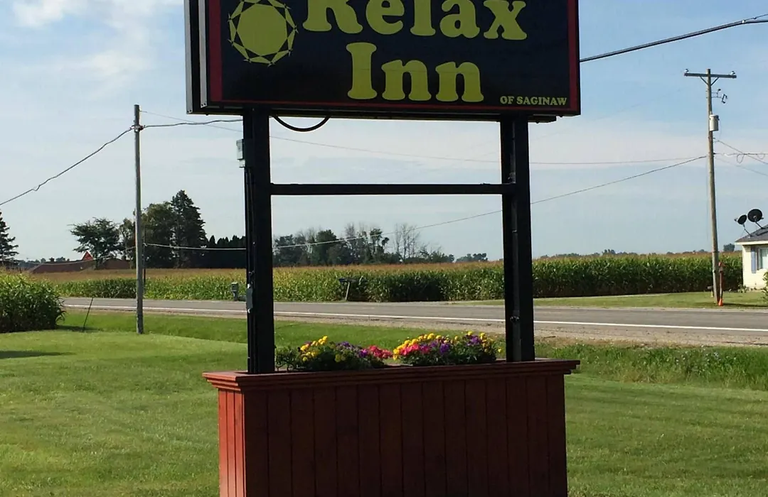 Relax Inn - Saginaw-1