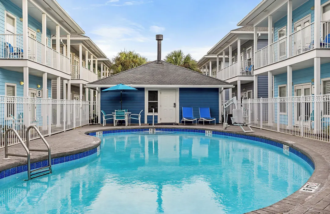Club Wyndham Beach Street Cottages-1