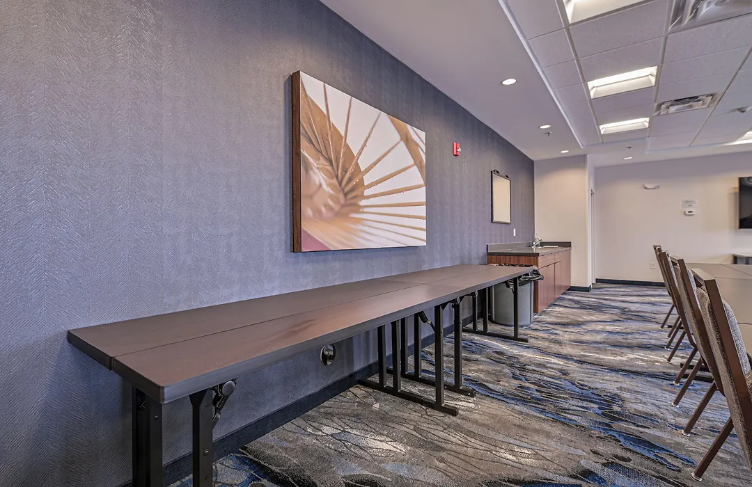 Fairfield Inn & Suites By Marriott East Grand Forks-1