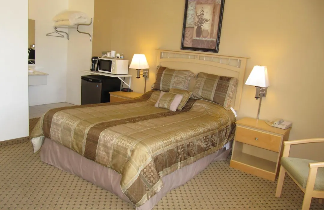 Redwood Inn-1