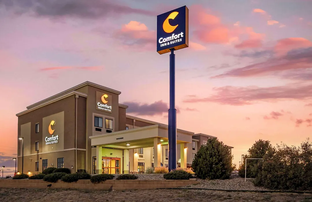Comfort Inn & Suites-1