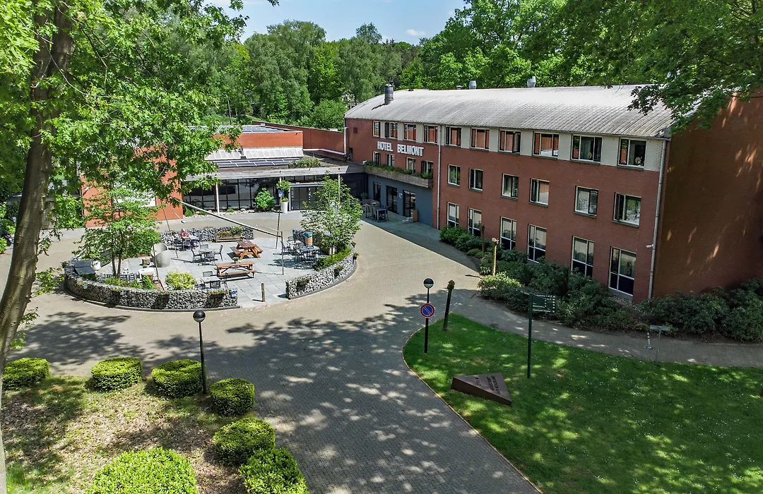 50|50 Hotel Belmont-1