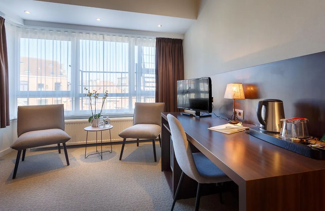 Hotel Carlton-1