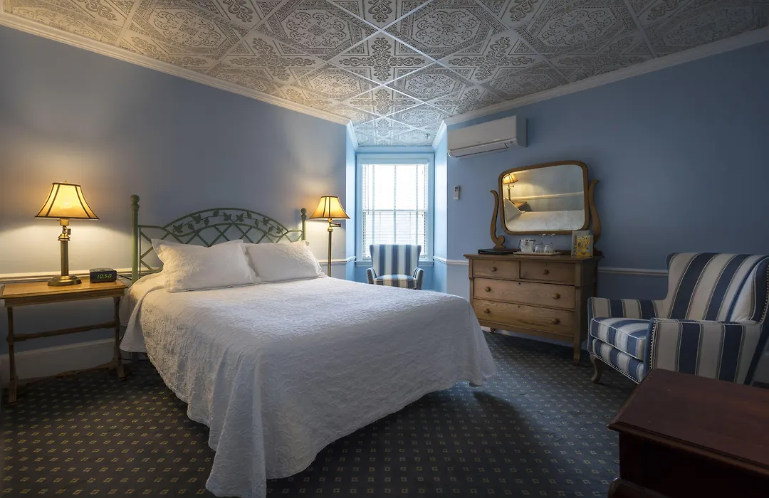 Stafford'S Bay View Inn-1