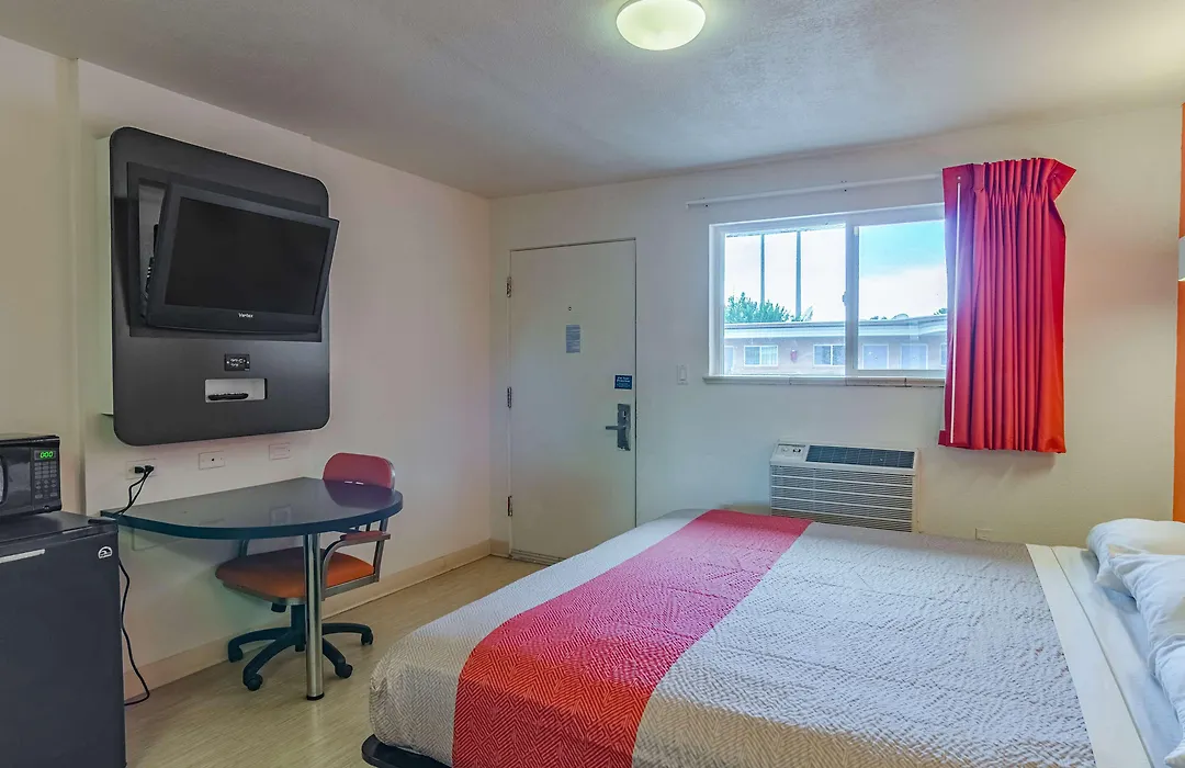 Motel 6 Riverton Wy-1