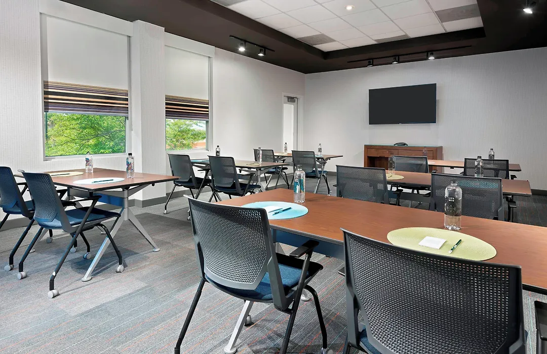 Aloft By Marriott Jacksonville Airport-1