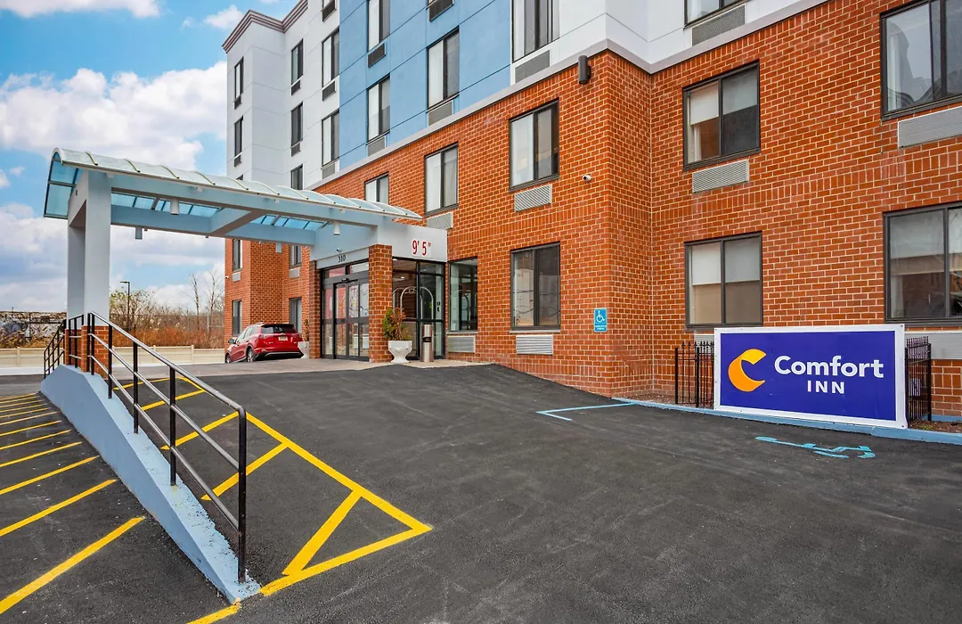 Comfort Inn Staten Island-1