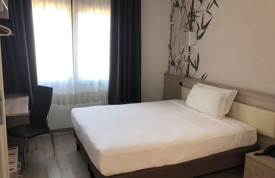 Hotel Nuova Mestre-1