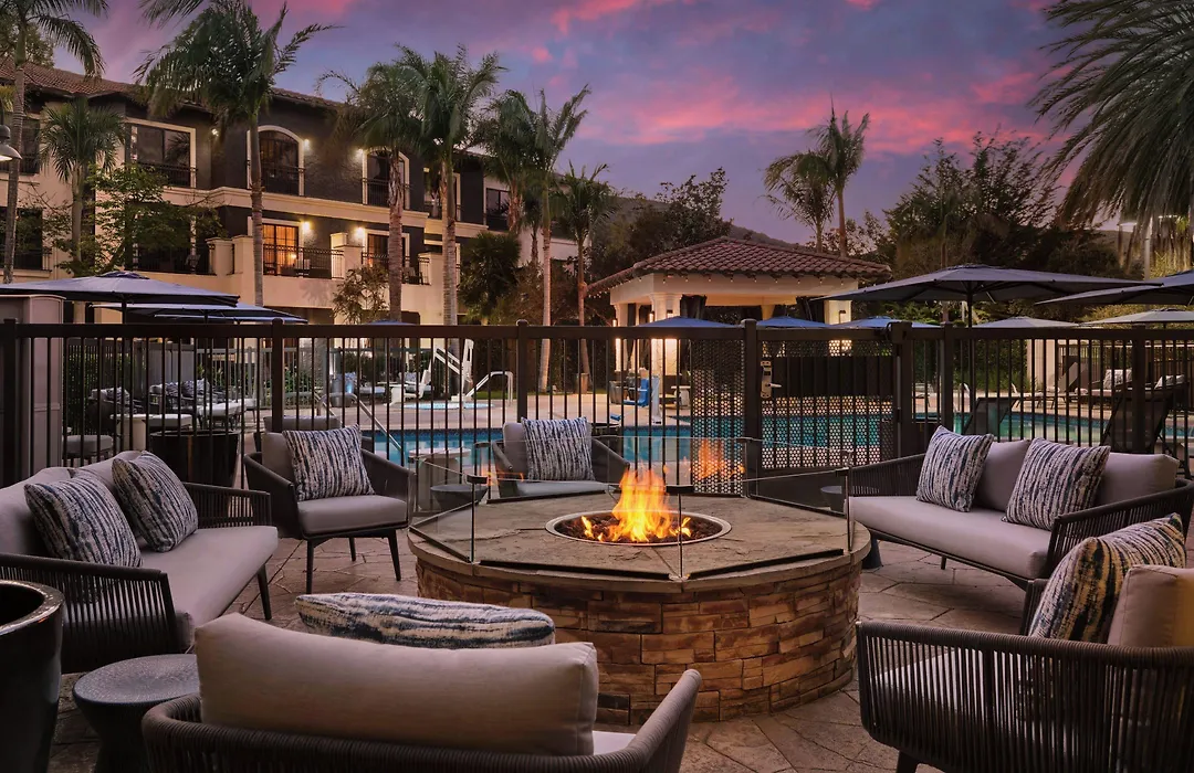 Courtyard By Marriott San Luis Obispo-1